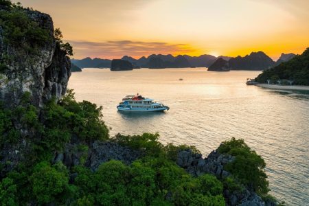 Halong bay cruises