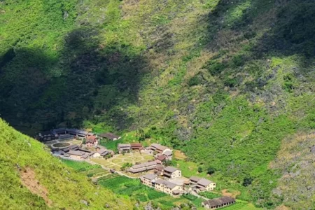 Visiting Lung Tam Village in Hà Giang