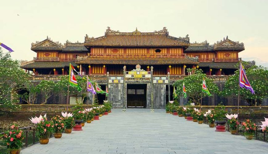 10 Day Ho Chi Minh Trail Motorcycle Tour from Hanoi